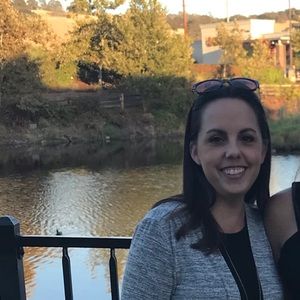 Meet your Posher, Stacy